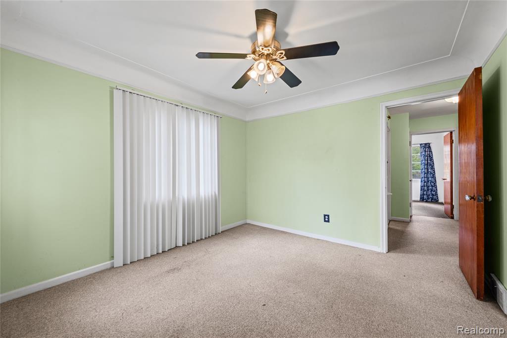 6874 Greenview Avenue, Detroit, MI 48228 — Photo 4