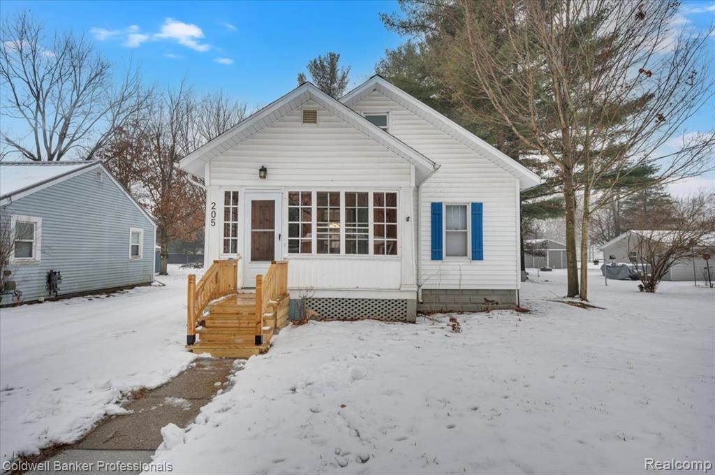 205 Ferry Street, Corunna, MI 48817 — Photo 2