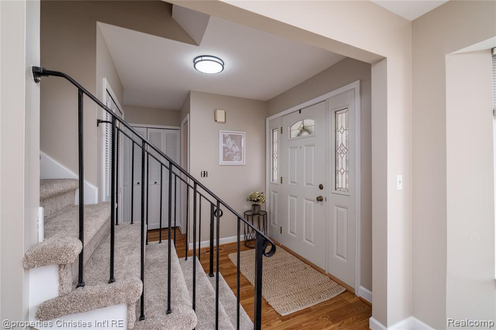 6158 Courtland Drive, Canton, MI 48187 — Photo 18