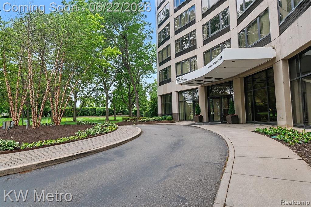 5000 Town Center, 2906, Southfield, MI 48075 — Photo 18