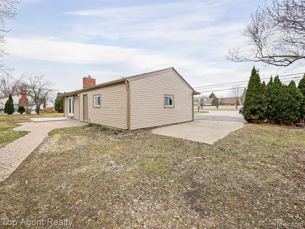 20580 21 Mile Road, Macomb, MI 48044 — Photo 37