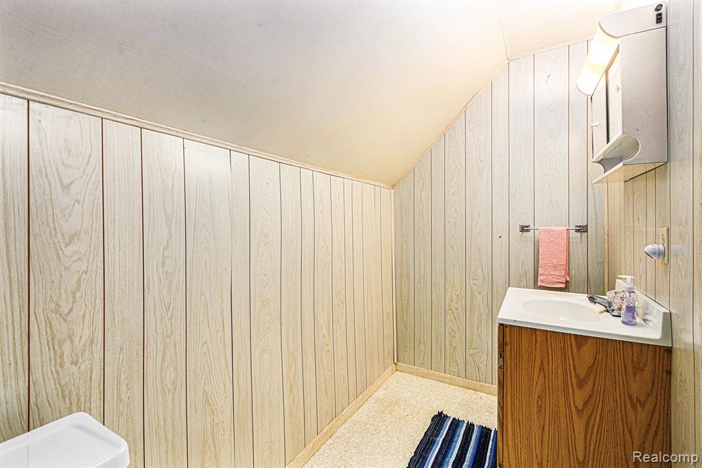 708 E CROSS Street, Ypsilanti, MI 48198 — Photo 19
