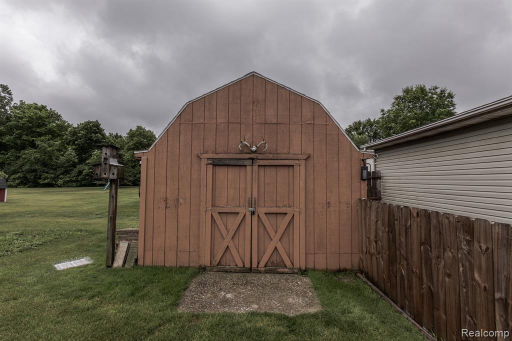 7280 N Bray Road, Mount Morris, MI 48458 — Photo 34