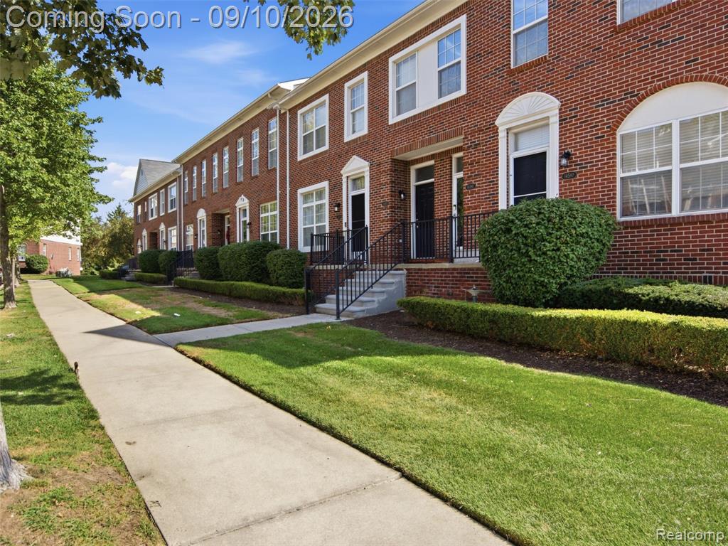 14579 Vauxhall Drive, Sterling Heights, MI 48313
