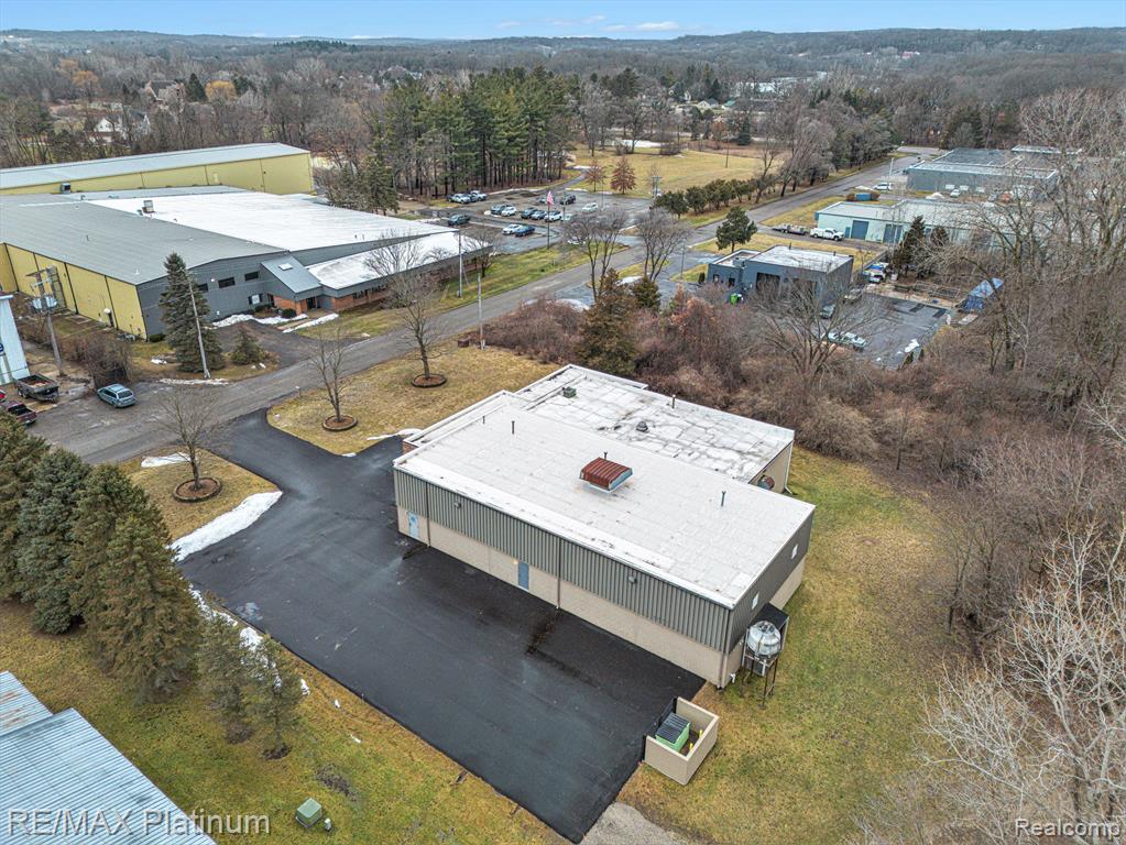 1200 HOLDEN AVENUE, Milford, MI, 48381