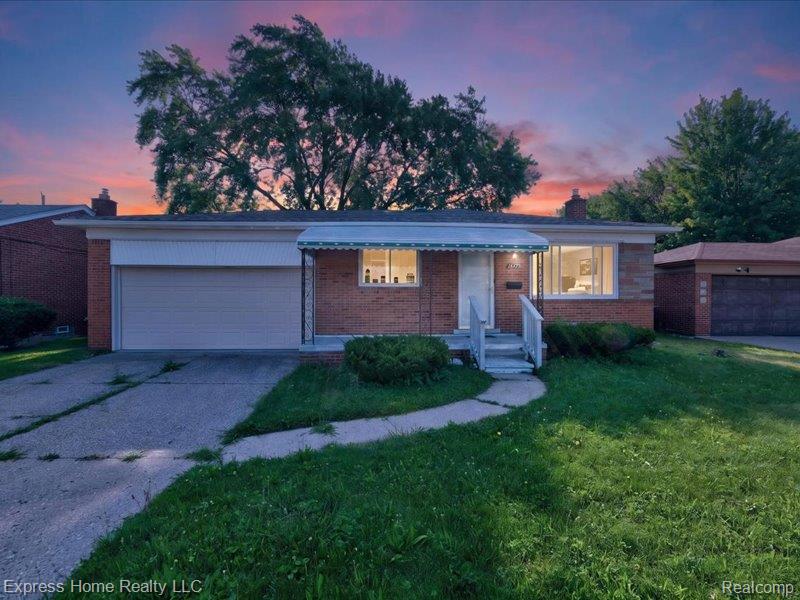 26478 Richard Drive, Warren, MI 48089