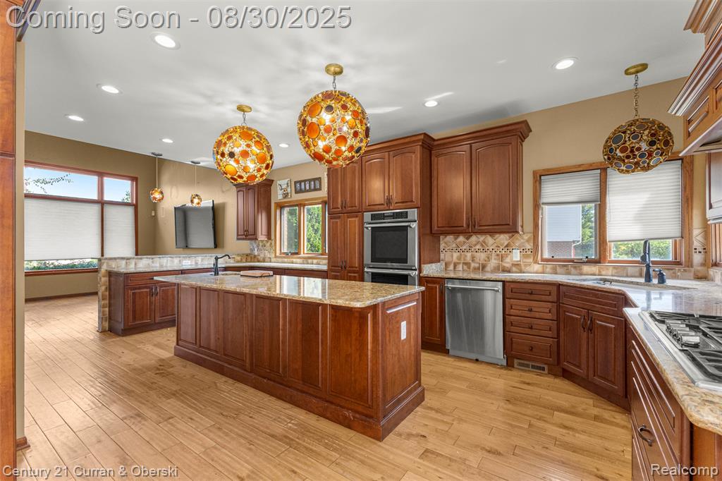 44067 Greenview Lane, Northville, MI 48168 — Photo 12