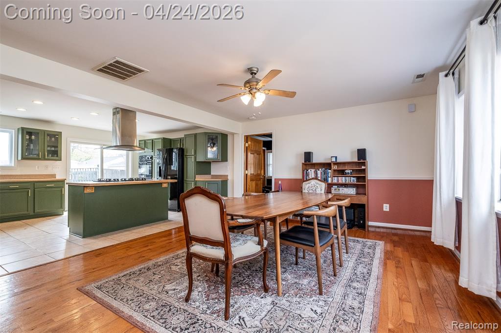 51 Hamata Avenue, Hazel Park, MI 48030 — Photo 9