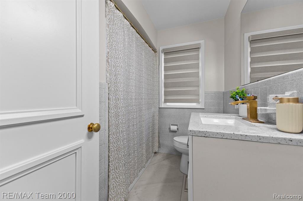 7275 Colonial Street, Dearborn Heights, MI 48127 — Photo 14