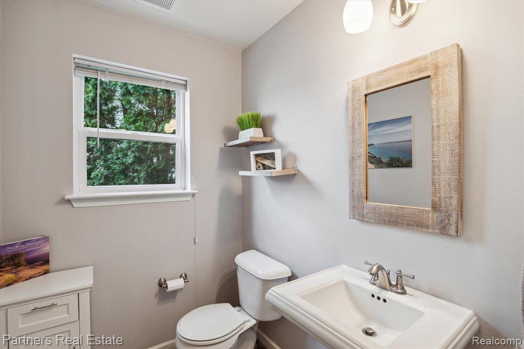 221 TAFT Street, Ypsilanti, MI 48197 — Photo 15