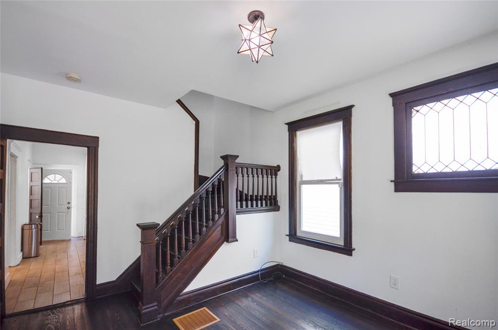 1474 Shipherd Street, Detroit, MI 48214 — Photo 7