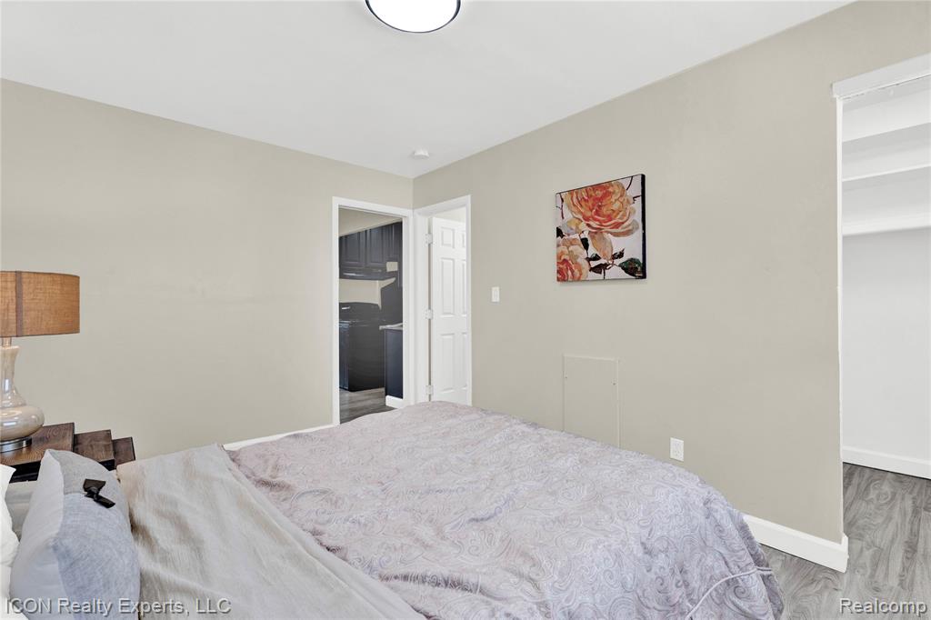 18400 Lahser Road, Detroit, MI 48219 — Photo 14