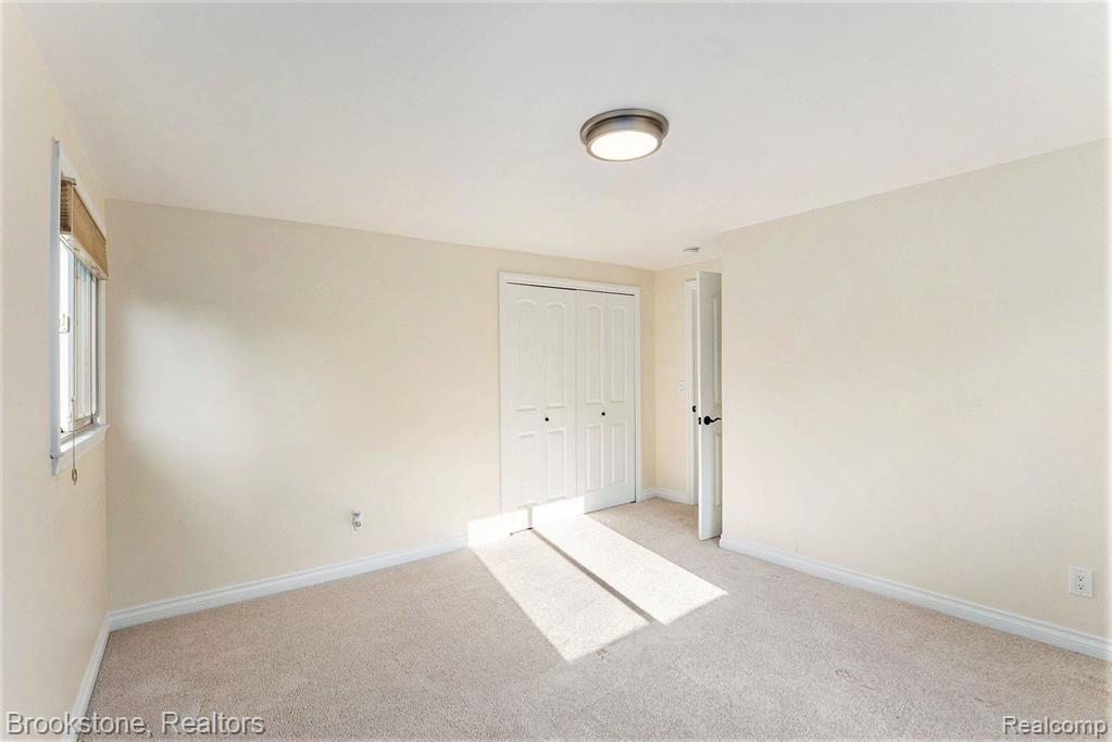 6533 POST OAK Drive, West Bloomfield, MI — Photo 34