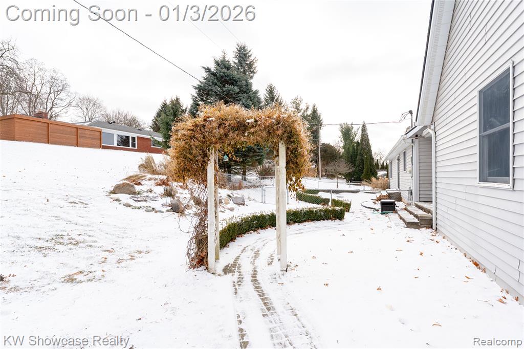 836 N Main Street, Milford, MI 48381 — Photo 35