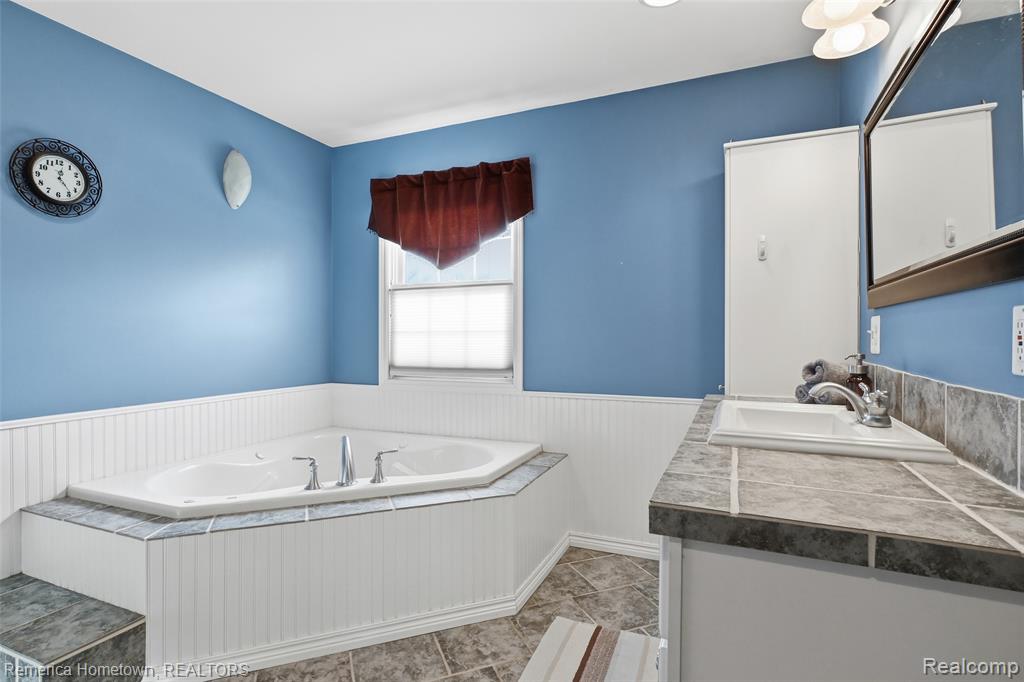 7755 Macedonia Lane, Northville, MI 48168 — Photo 14