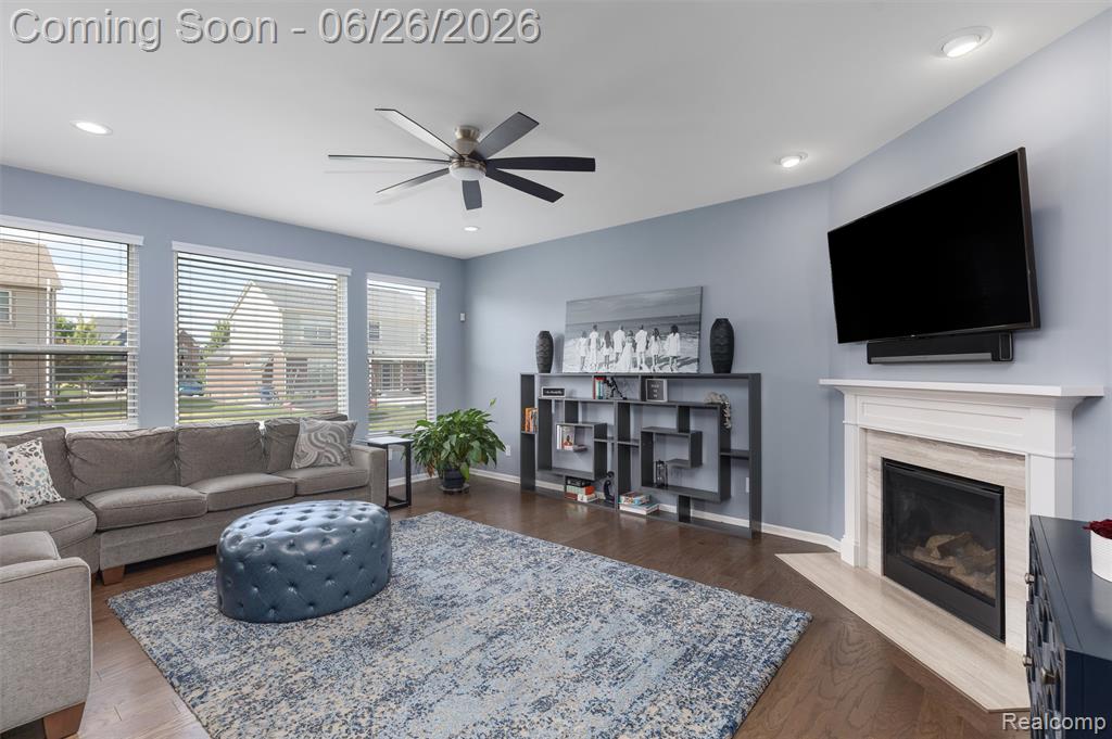 50302 Maywood, Canton, MI 48188 — Photo 8