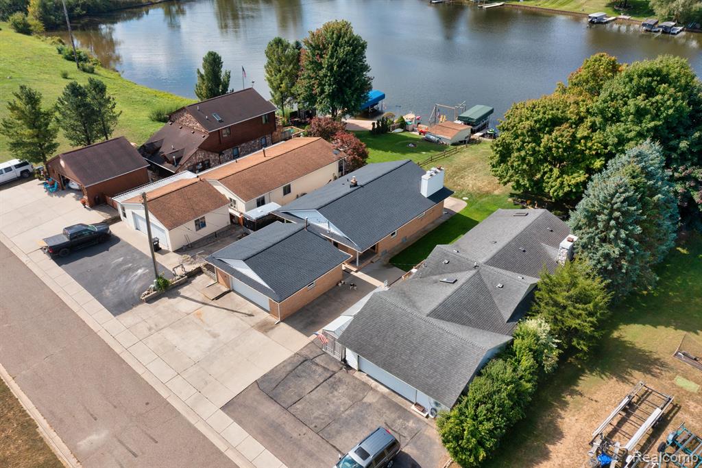 2615 WOODLAND COVE Drive, Brighton, MI 48114 — Photo 34