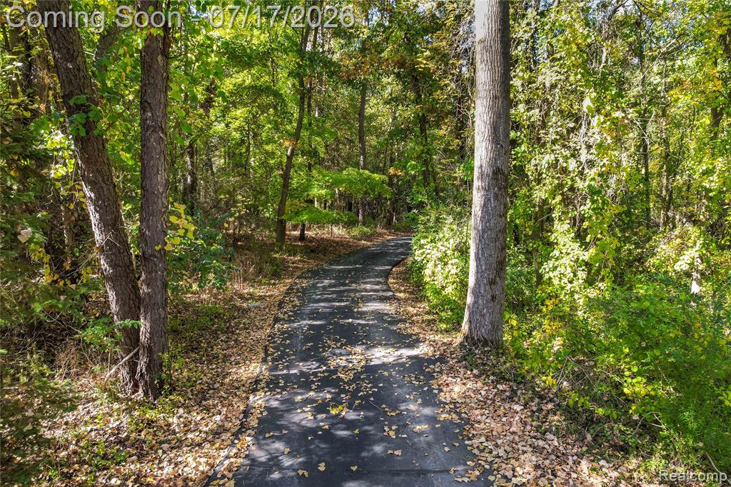 5685 Paint Valley Drive, Rochester, MI 48306 — Photo 56