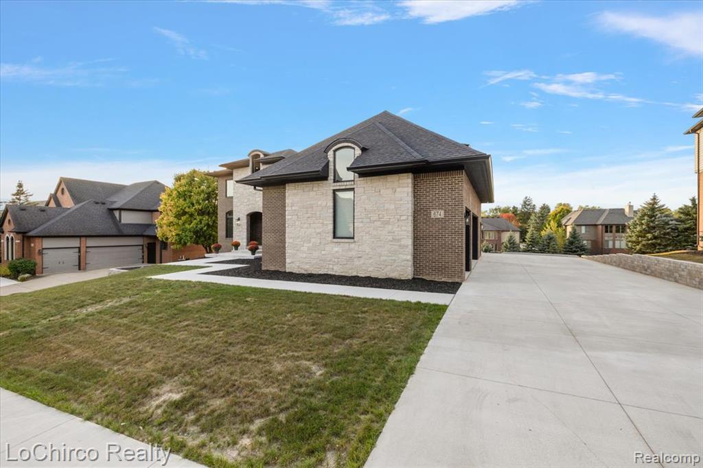 674 Springview Drive, Rochester, MI 48307 — Photo 82