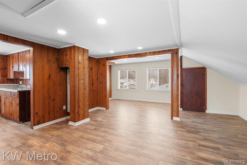 8135 REPUBLIC Avenue, Warren, MI 48089 — Photo 39