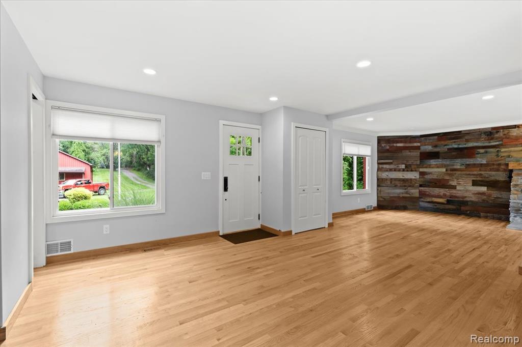 1350 Pettibone Lake Road, Highland, MI 48356 — Photo 14