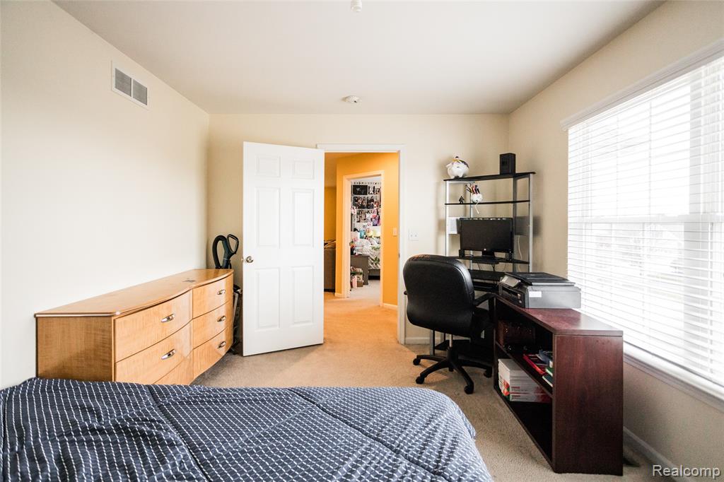 661 Lemay, Detroit, MI 48214 — Photo 19