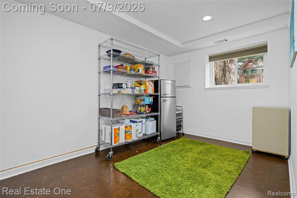 42118 Villanova Drive, Sterling Heights, MI 48313 — Photo 36
