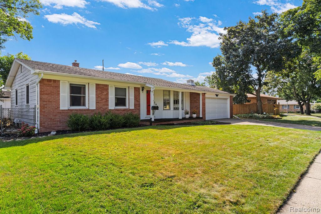 1610 Ravenswood Drive, Lansing, MI 48917 — Photo 5