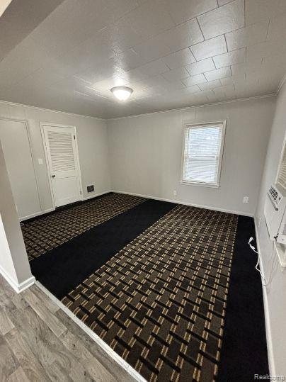 82 POPLAR Street, Wyandotte, MI 48192 — Photo 3