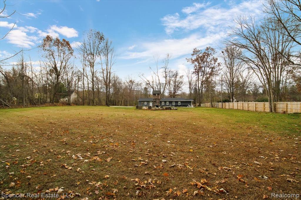 7669 S Eston Road, Clarkston, MI 48348 — Photo 22