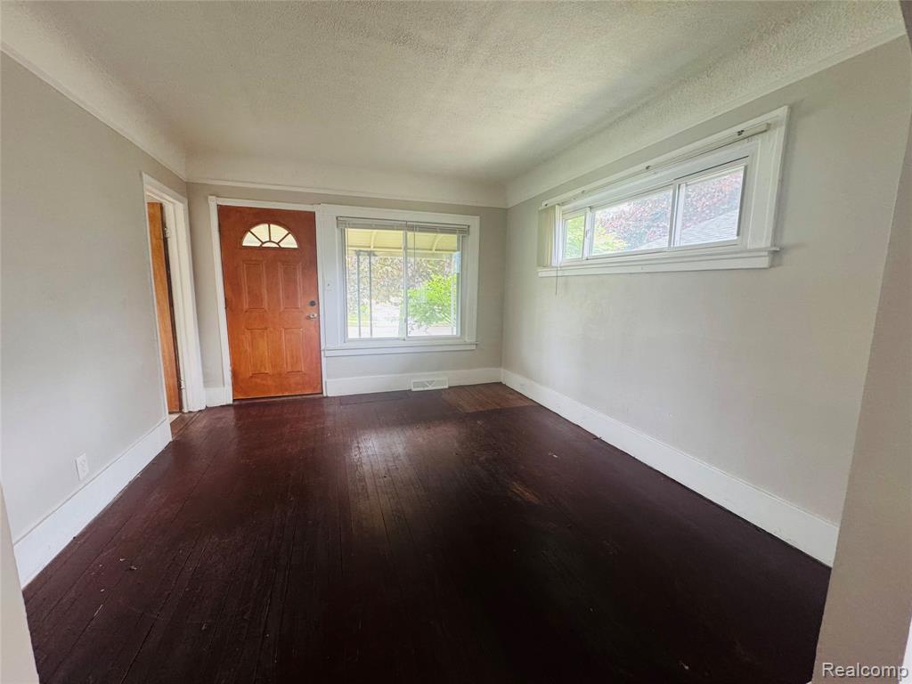 116 W Brooklyn Avenue, Pontiac, MI 48340 — Photo 6