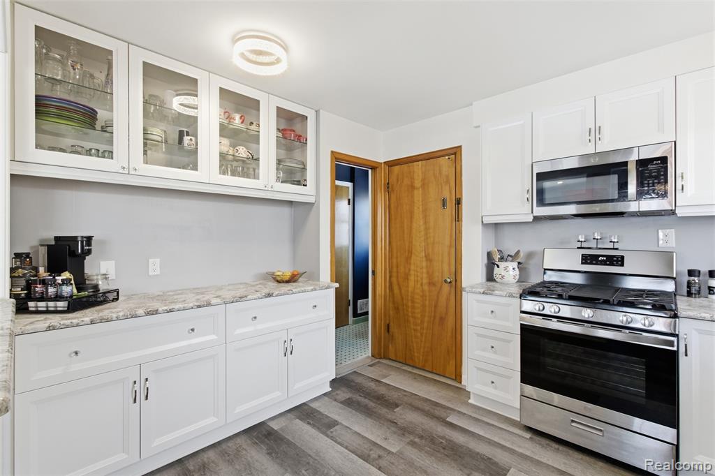 9290 Allen Road, Allen Park, MI 48101 — Photo 3