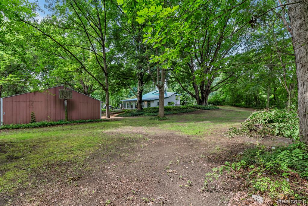 8188 BIRCH RUN Road, Millington, MI 48746 — Photo 31
