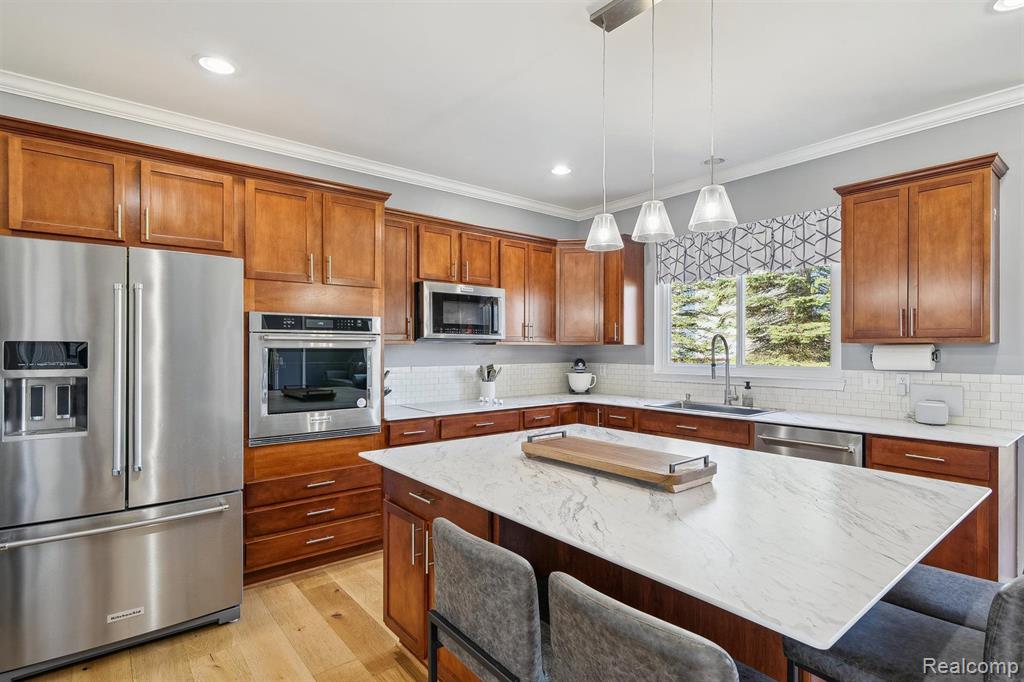 707 BAY POINTE Drive, Oxford, MI 48371 — Photo 9