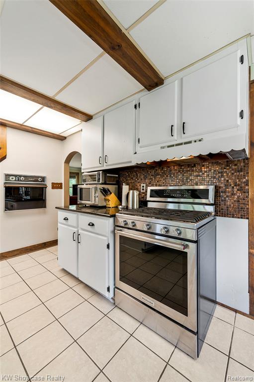 3980 Spencer Terrace, West Bloomfield, MI 48323 — Photo 22