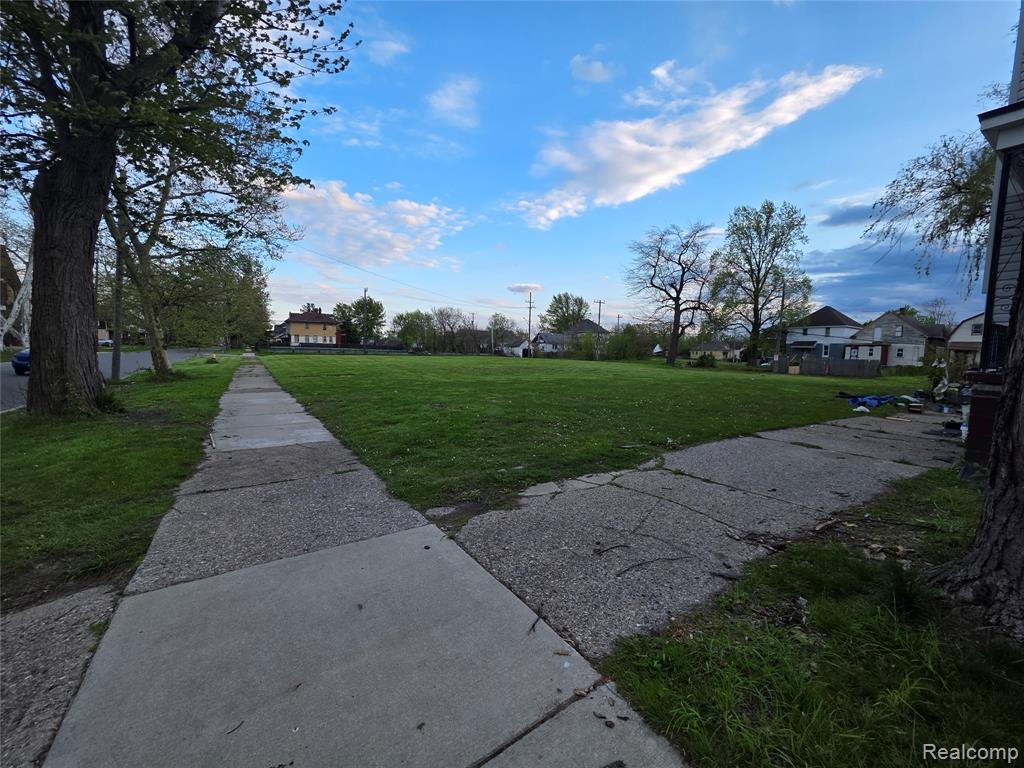 3439 Cadillac Boulevard, Detroit, MI 48214 — Photo 7