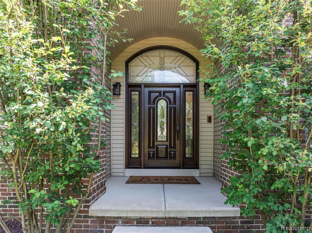 6541 E Ridge Court, Brighton, MI 48116 — Photo 9