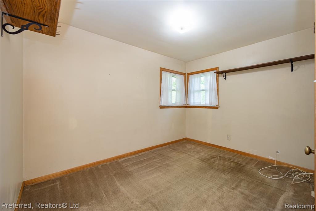 6346 Donaldson Drive, Troy, MI 48085 — Photo 17