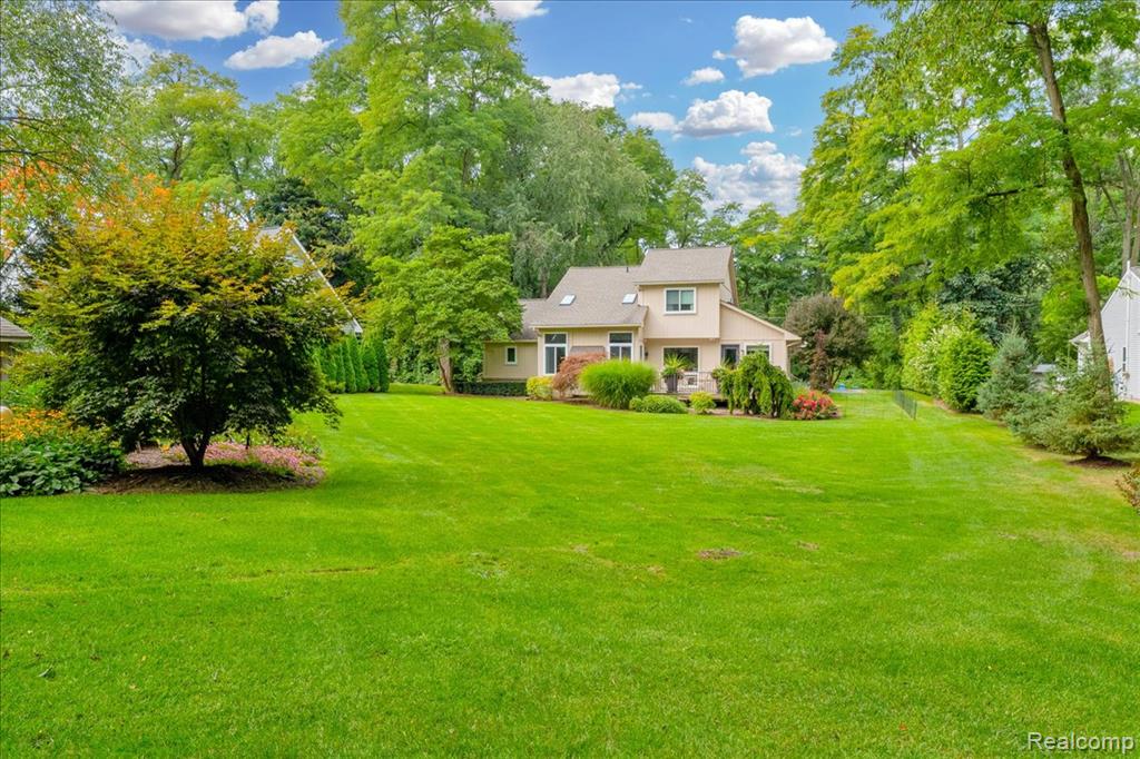 5050 Whitlow Court, Commerce Twp, MI 48382 — Photo 38