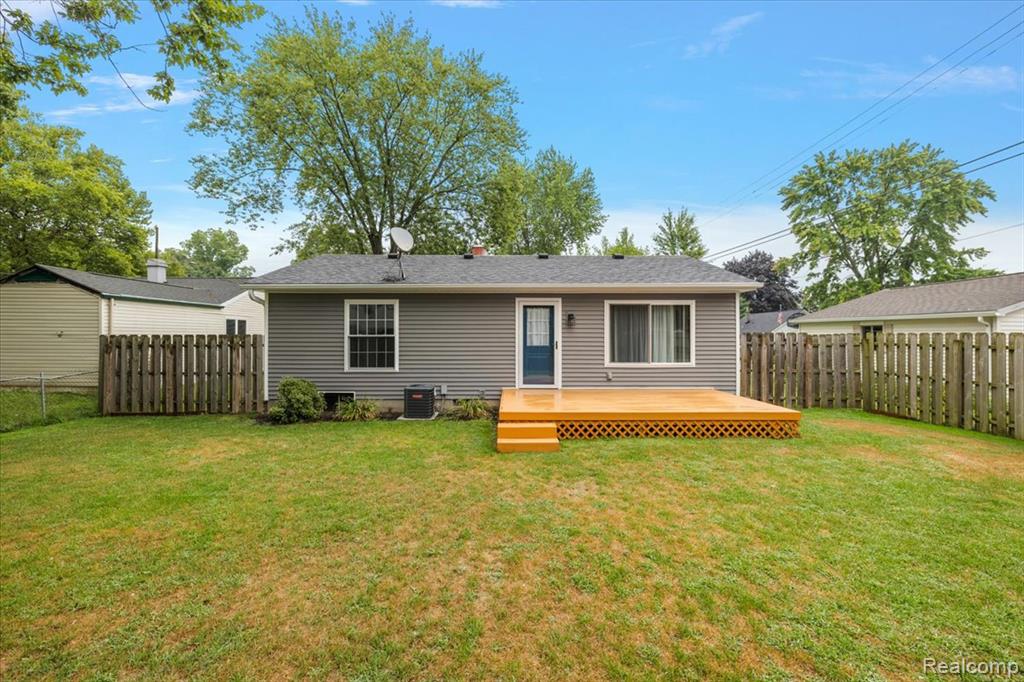 74065 Crull Street, Armada, MI — Photo 23