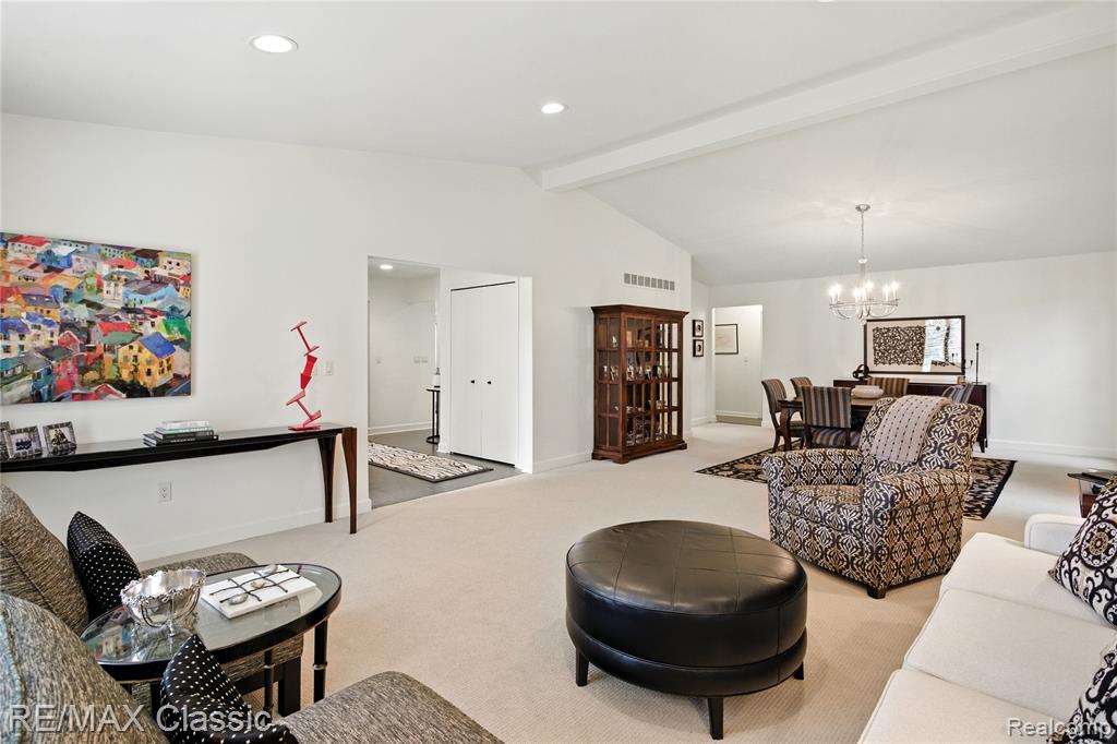 4022 CHABLIS Street, West Bloomfield, MI 48323 — Photo 16