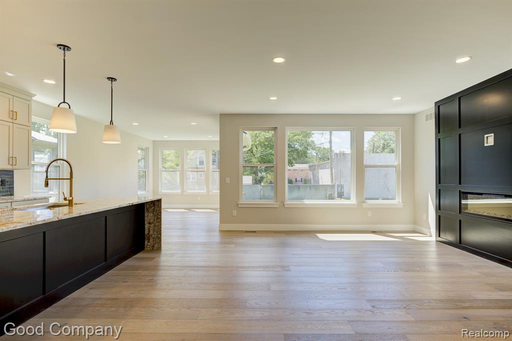 808 Irving Avenue, Royal Oak, MI 48067 — Photo 10