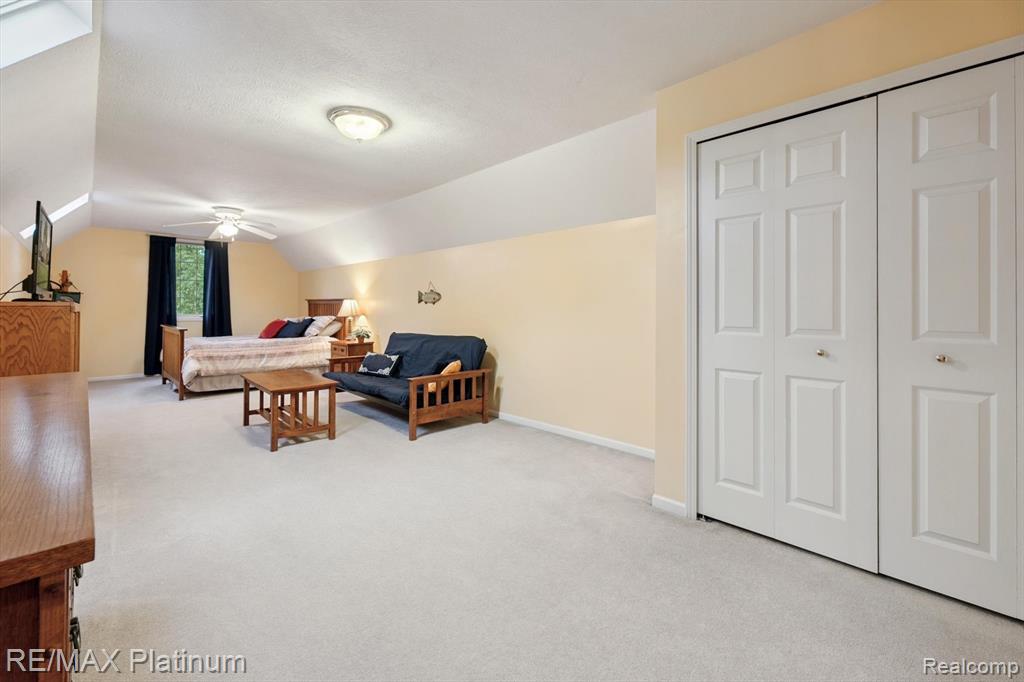8872 Thornapple Drive, Pinckney, MI 48169 — Photo 42