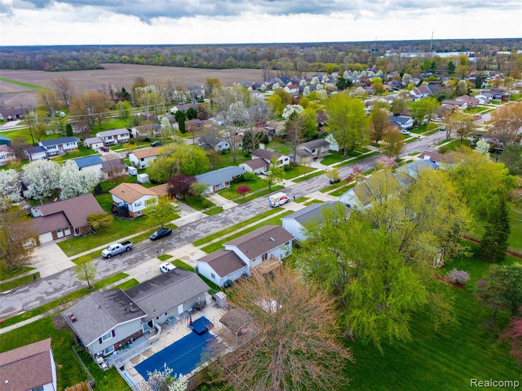 70415 Canterbury Drive, Richmond, MI 48062 — Photo 41