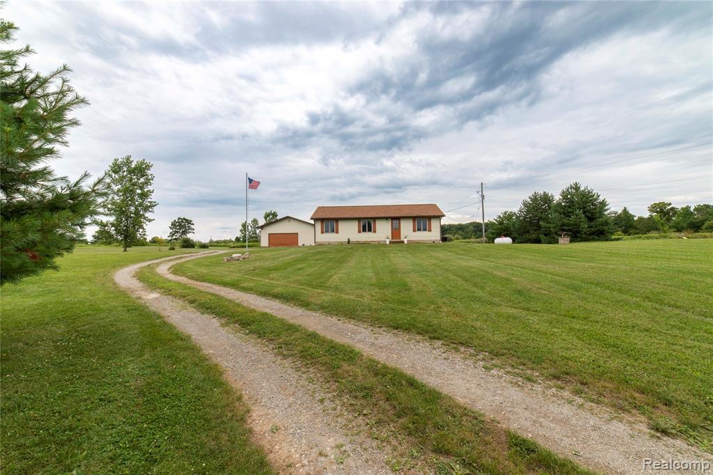 8410 Smith Road, Gaines Vlg, MI 48436 — Photo 36