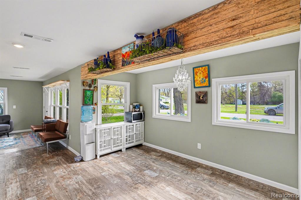 717 Oak Park Drive, Fenton, MI 48430 — Photo 4