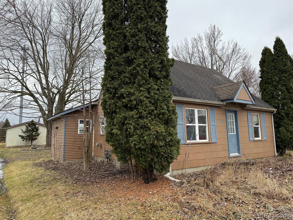 4063 MAIN Street, Brown, MI 48416 — Photo 2