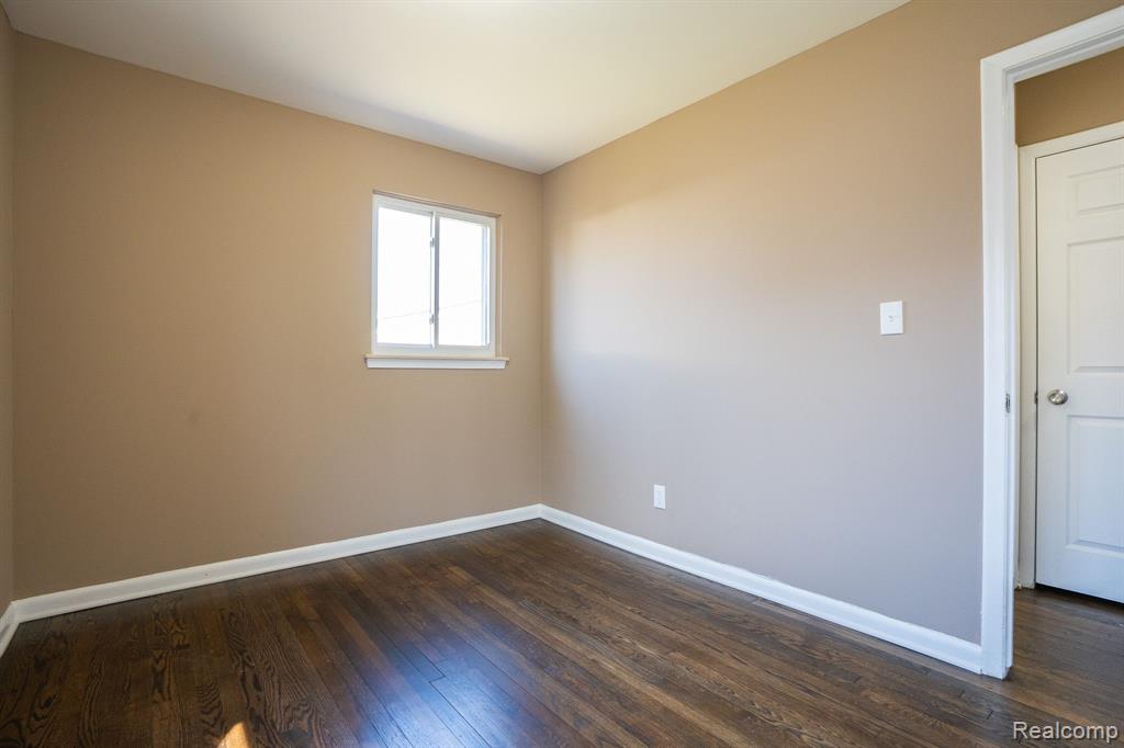 7431 ANNA Avenue, Warren, MI 48092 — Photo 16