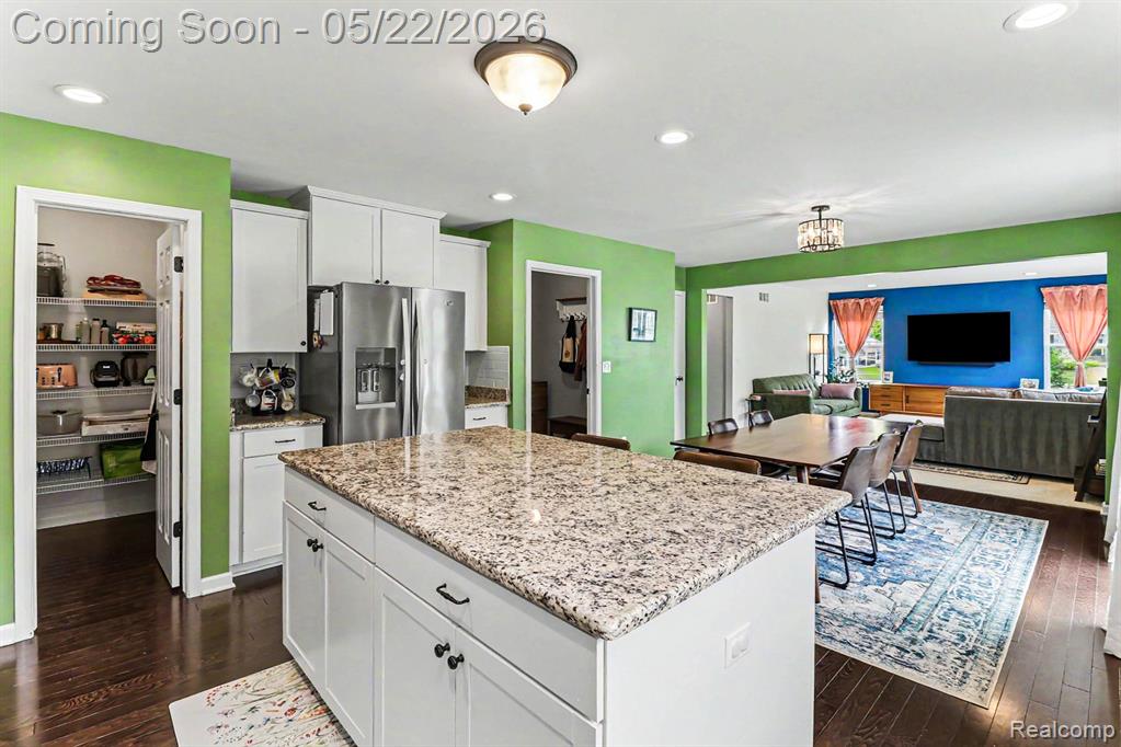 7558 Abigail Drive, Ypsilanti, MI 48198 — Photo 12