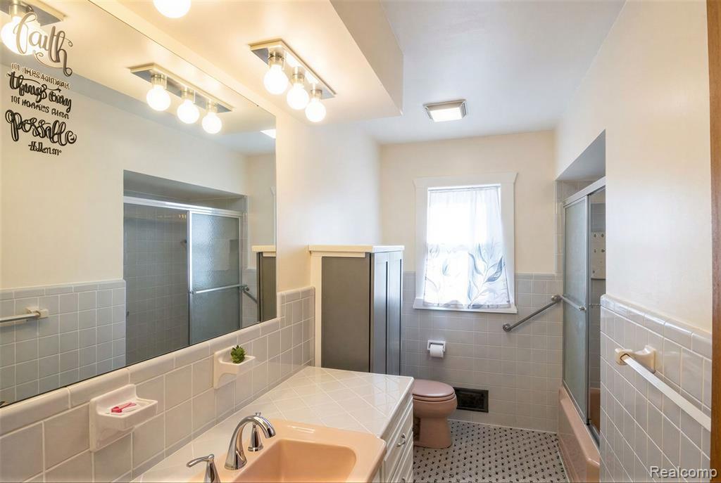 734 N Monroe Street, Monroe, MI 48162 — Photo 11